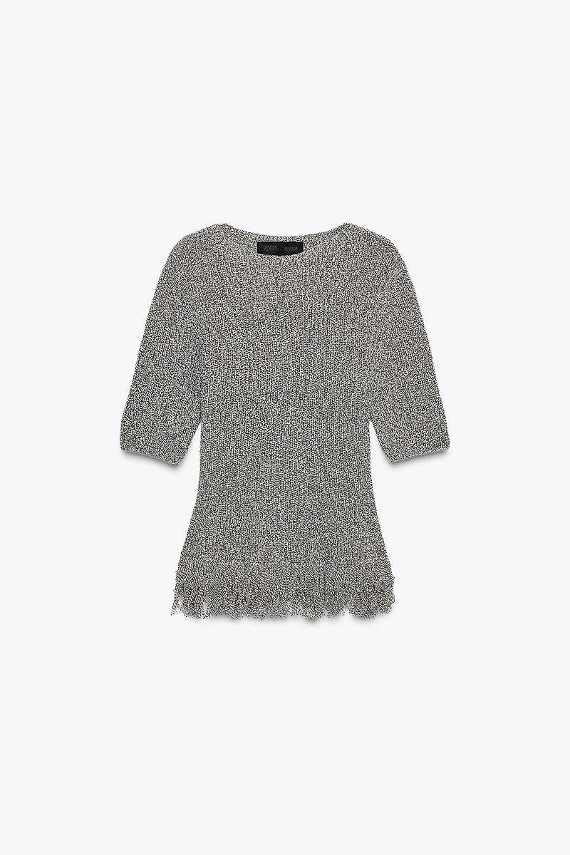 FITTED FRINGED KNIT TOP