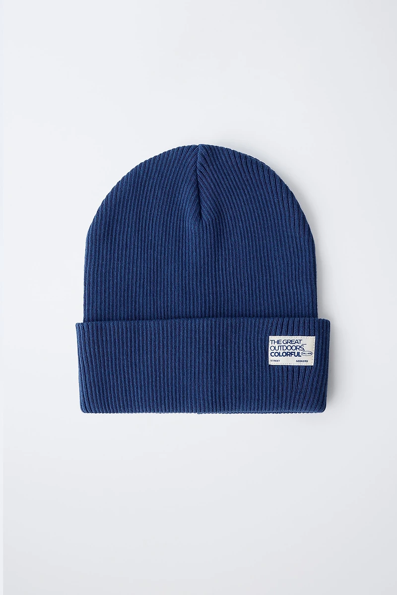 RIBBED KNIT HAT WITH LABEL