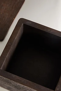WOODEN BOX WITH A MAGNET