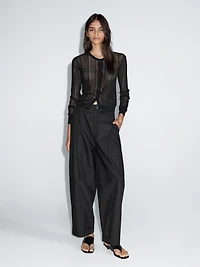 Barrel fit trousers with turn-up detail