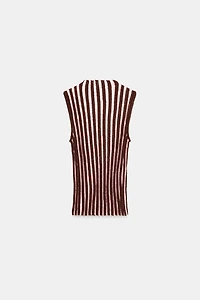 SLEEVELESS STRIPED TEXTURED TOP