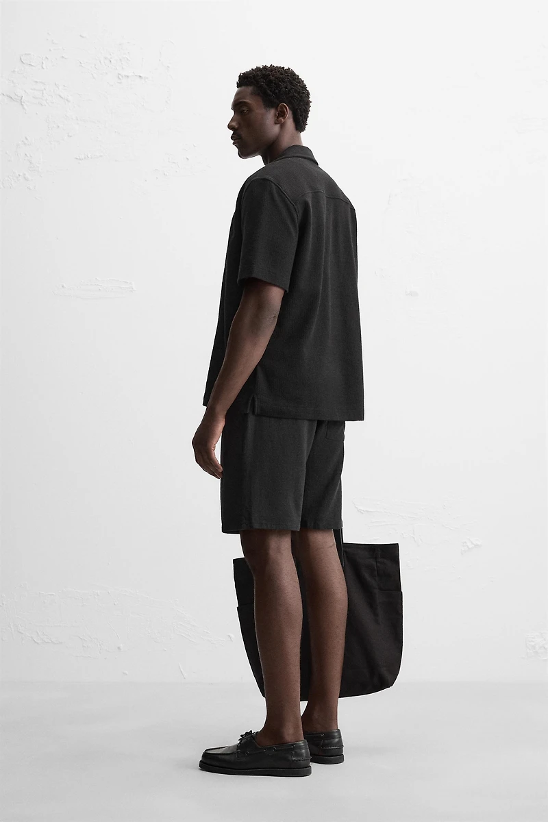 SHORTS WITH LINEN