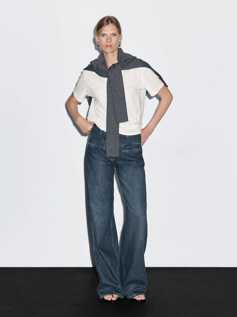 High-waist wide-leg jeans with pockets