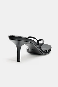 SANDALES À TALONS BRIDES EN CUIR