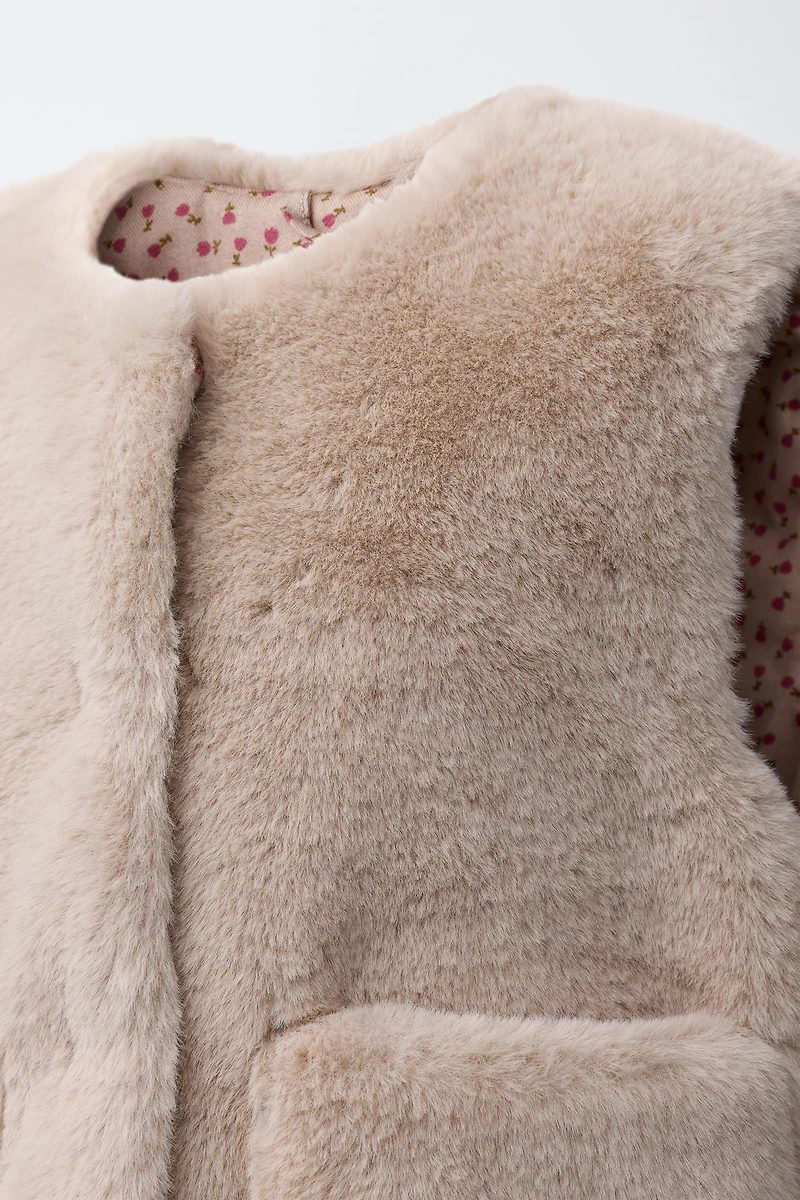 FAUX FUR VEST
