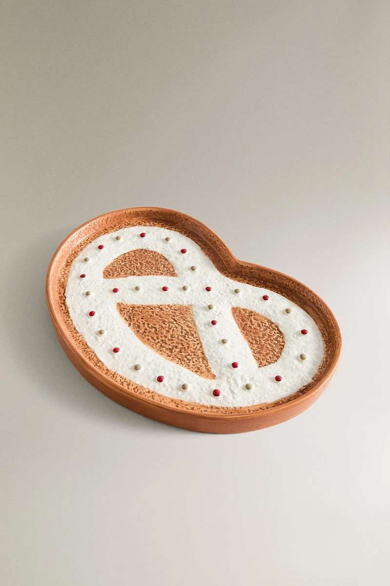 ASSIETTE ENFANT GRÈS BRETZEL NOËL