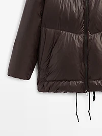 Water-repellent puffer jacket with detachable hood