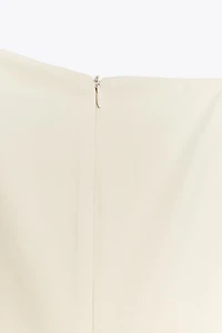 ROBE COURTE EN TISSU DRAPÉ