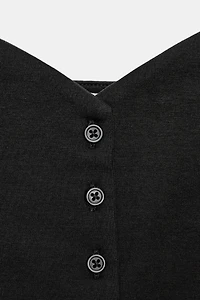 SWEETHEART NECKLINE BUTTON TOP