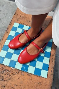 FLAT LEATHER BALLET FLATS