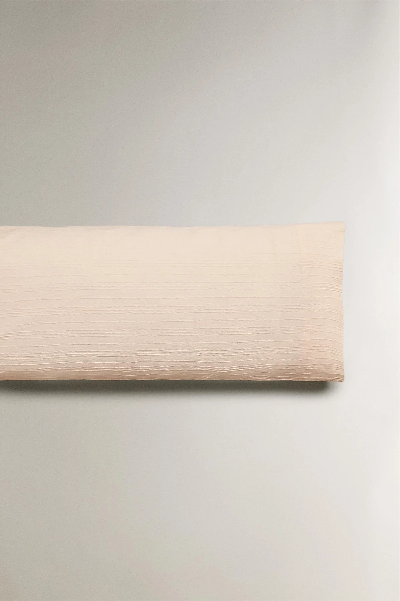 STRIPED TEXTURED PILLOWCASE