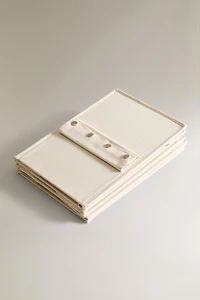 VERTICAL HANGING ORGANIZER