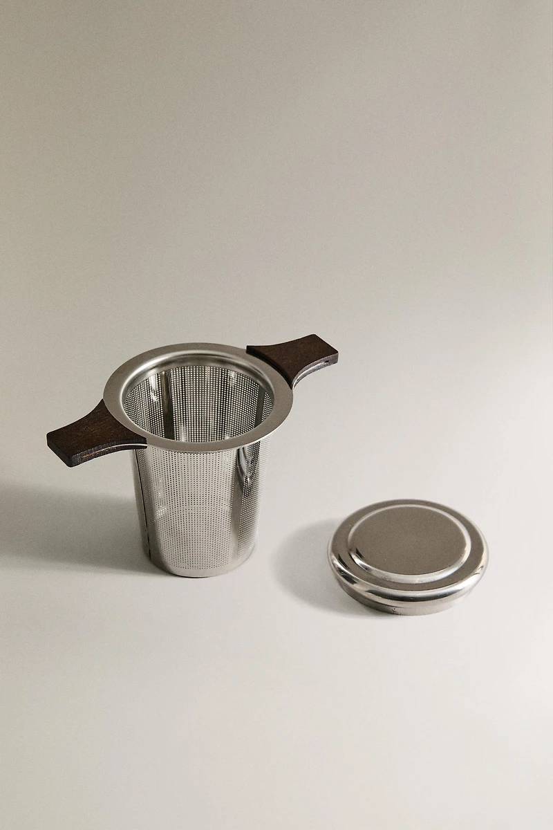 TEA INFUSER WITH LID