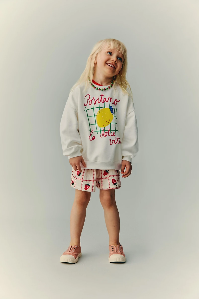 EMBROIDERED STRAWBERRY TEXTURED SHORTS CASA LAWA X ZARA KIDS