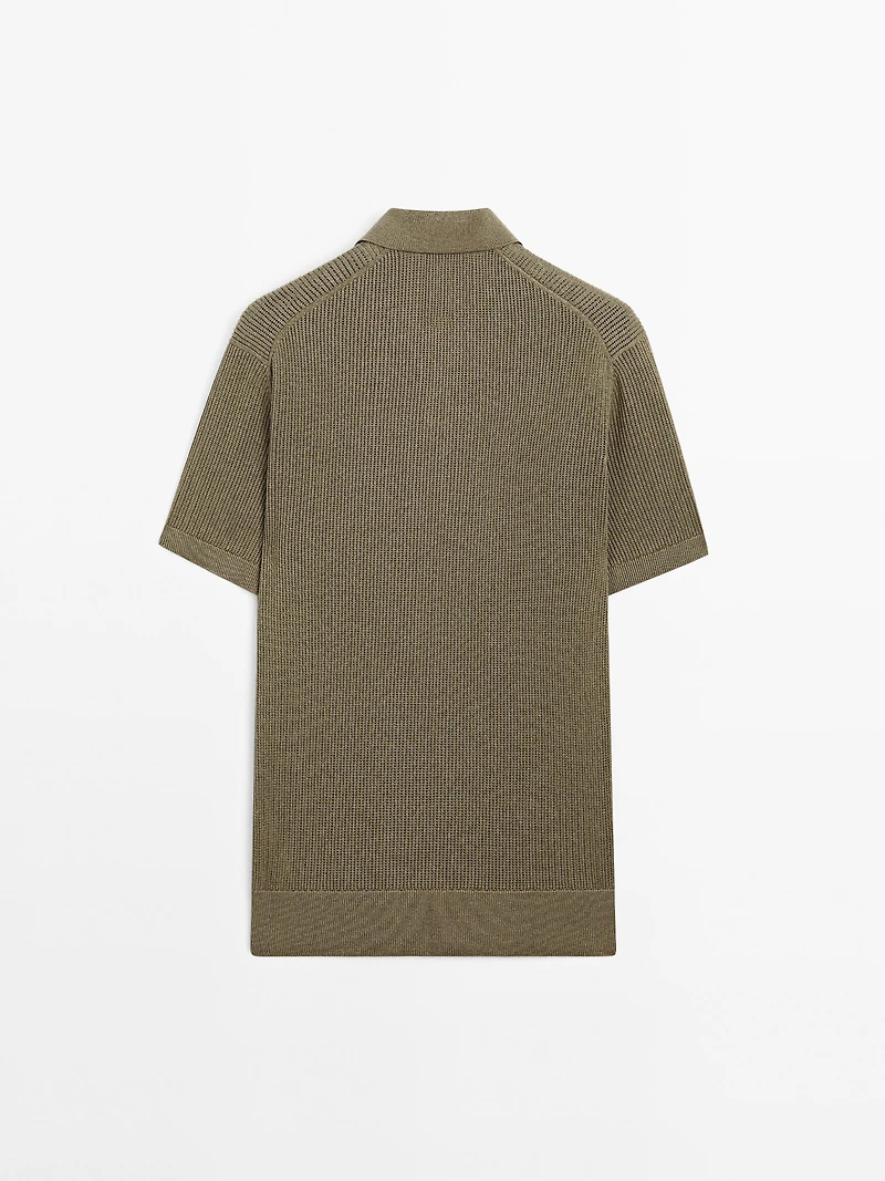 Cutwork V-neck polo shirt