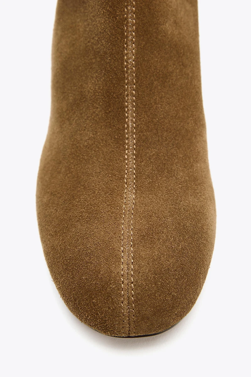SPLIT LEATHER WIDE HEELED ANKLE BOOTS