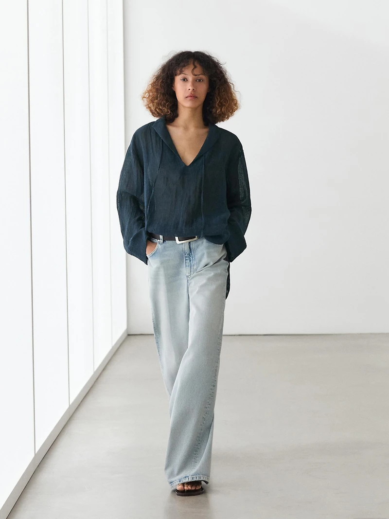 100% linen flowing collared blouse