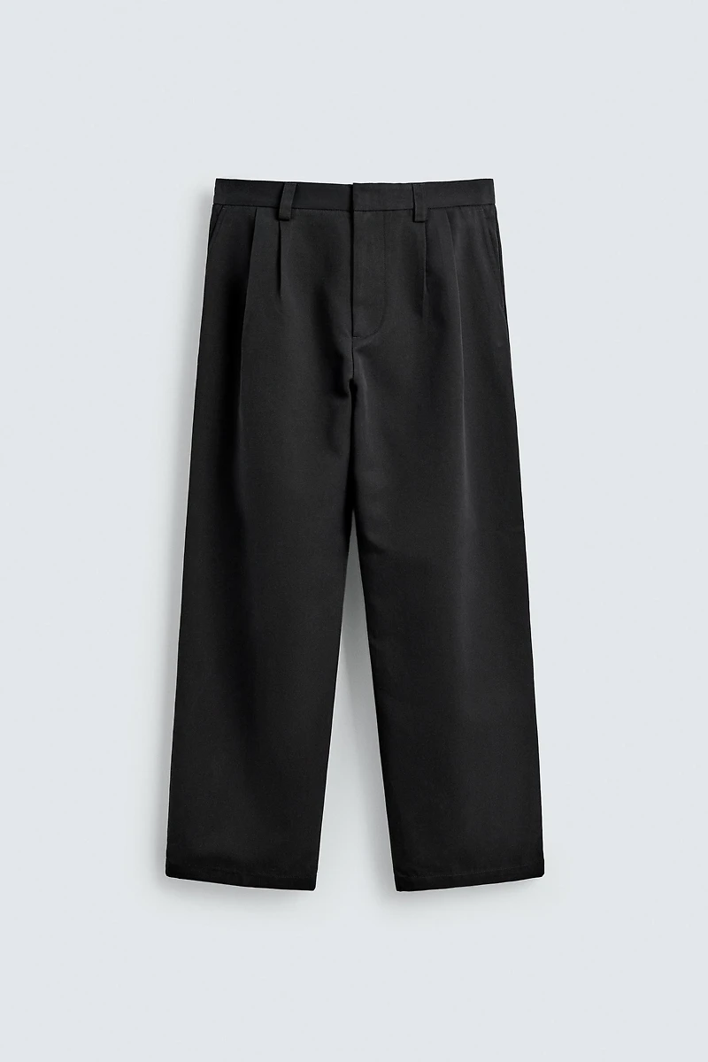 PLEATED WIDE FIT PANTS