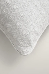HOUSSE DE COUSSIN FLEURS BRODÉES