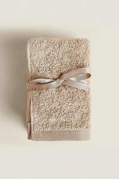 LOT SERVIETTES INVITÉS COTON PREMIUM (LOT DE 3)