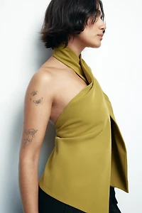 CREPE SURPLICE TOP
