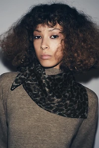 BANDANA À IMPRIMÉ ANIMAL AVEC LAINE