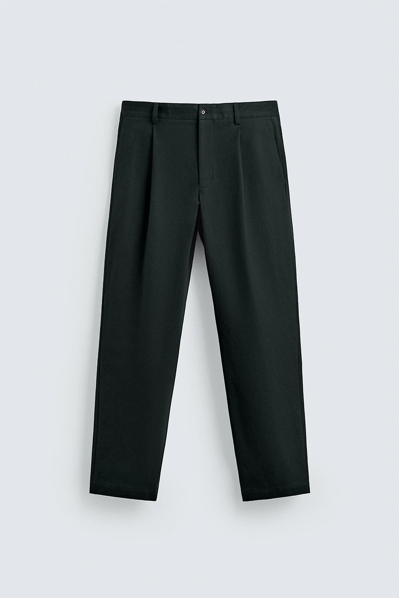 PANTALON STRUCTURÉ À PLIS