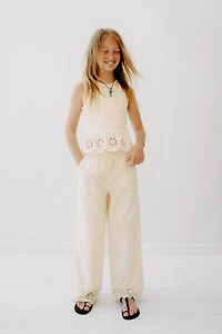 SCHIFFLY ELASTICIZED TOP