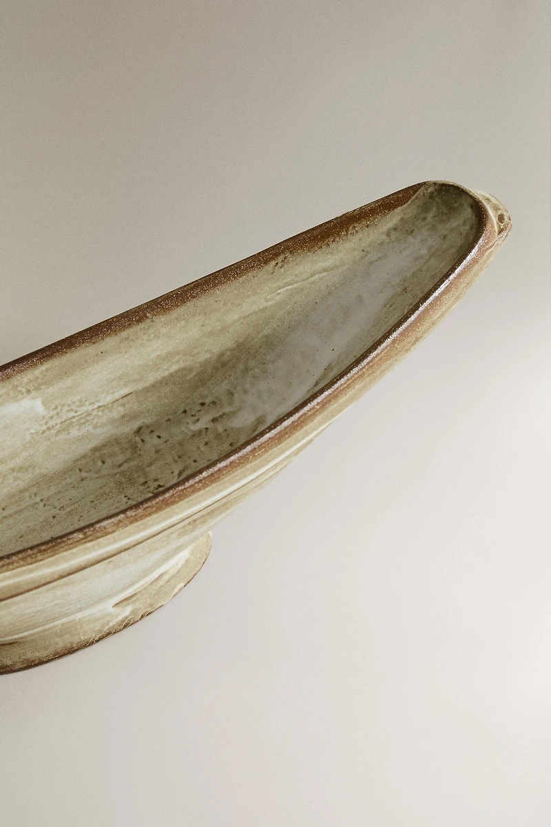 DECORATIVE CERAMIC BOWL