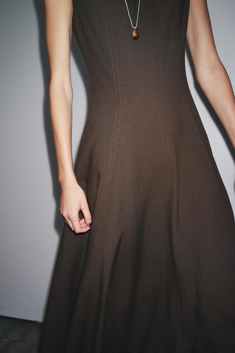 ROBE MI-LONGUE SANS MANCHES ZW COLLECTION