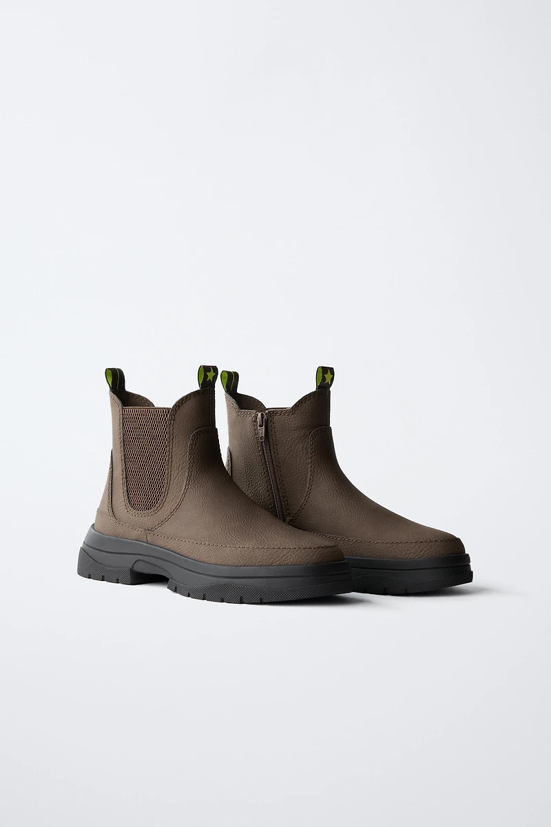 ANKLE BOOTS WITH PULL TABS