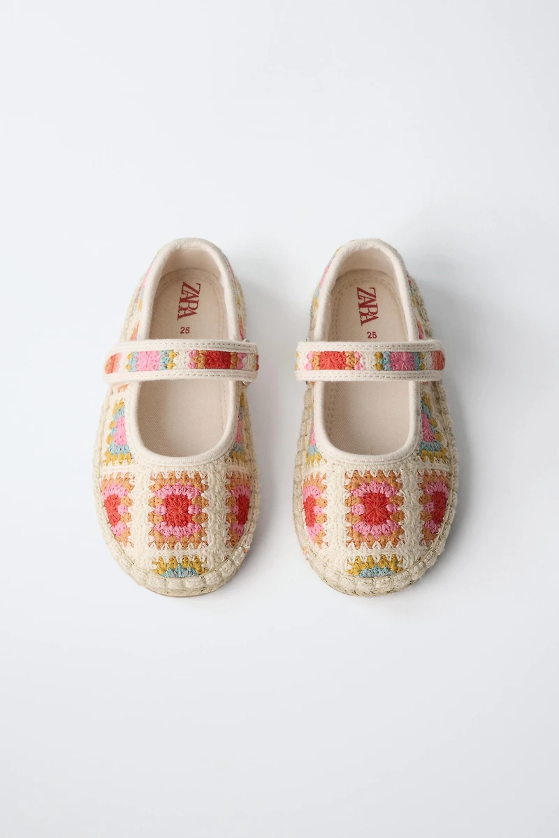 CROCHET EFFECT BALLET FLATS