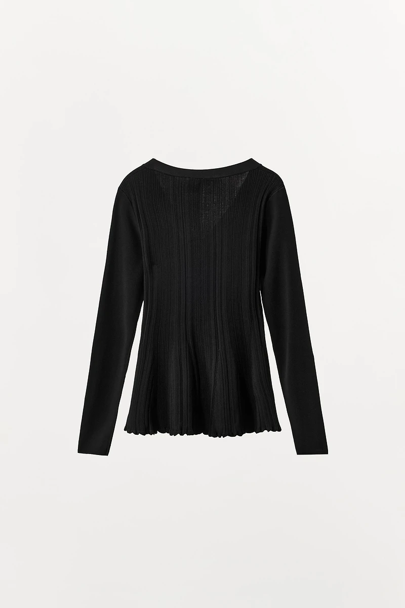 GILET EN MAILLE AVEC VISCOSE