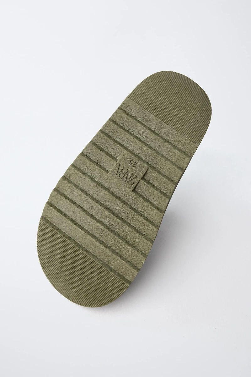 BUCKLED SANDALS