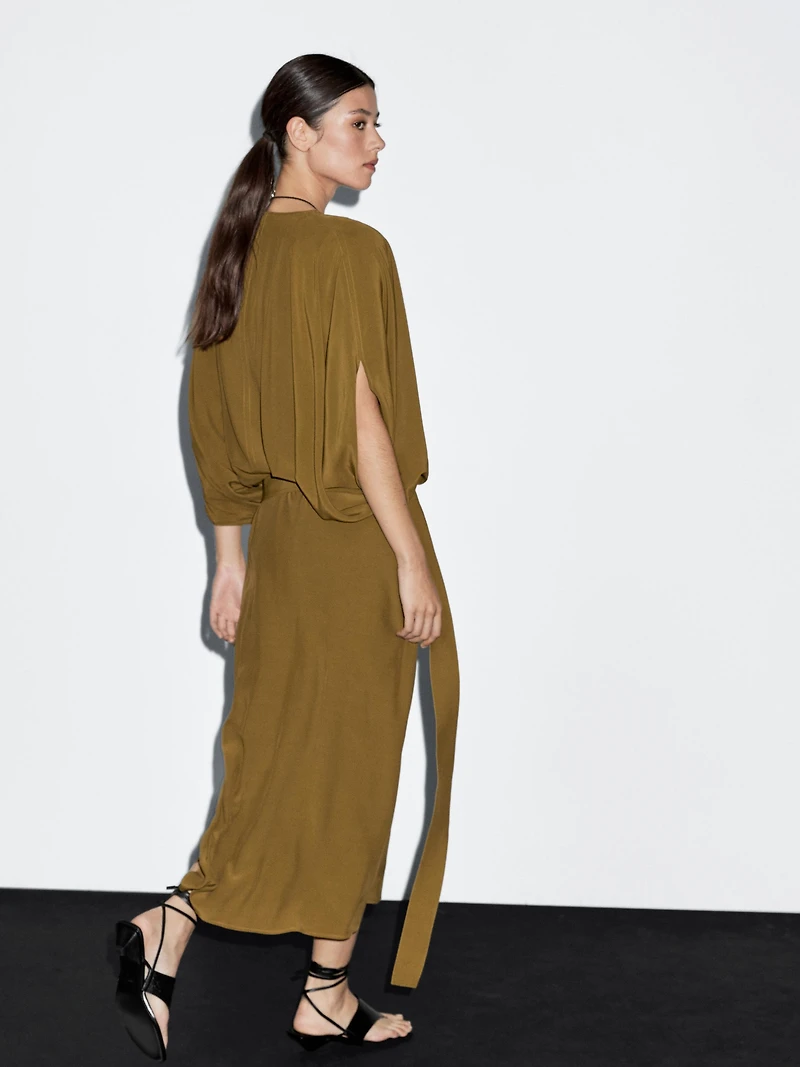 Wrap dress with buckle