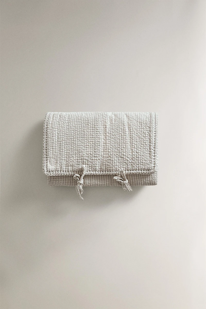 GINGHAM BABY CHANGING MAT