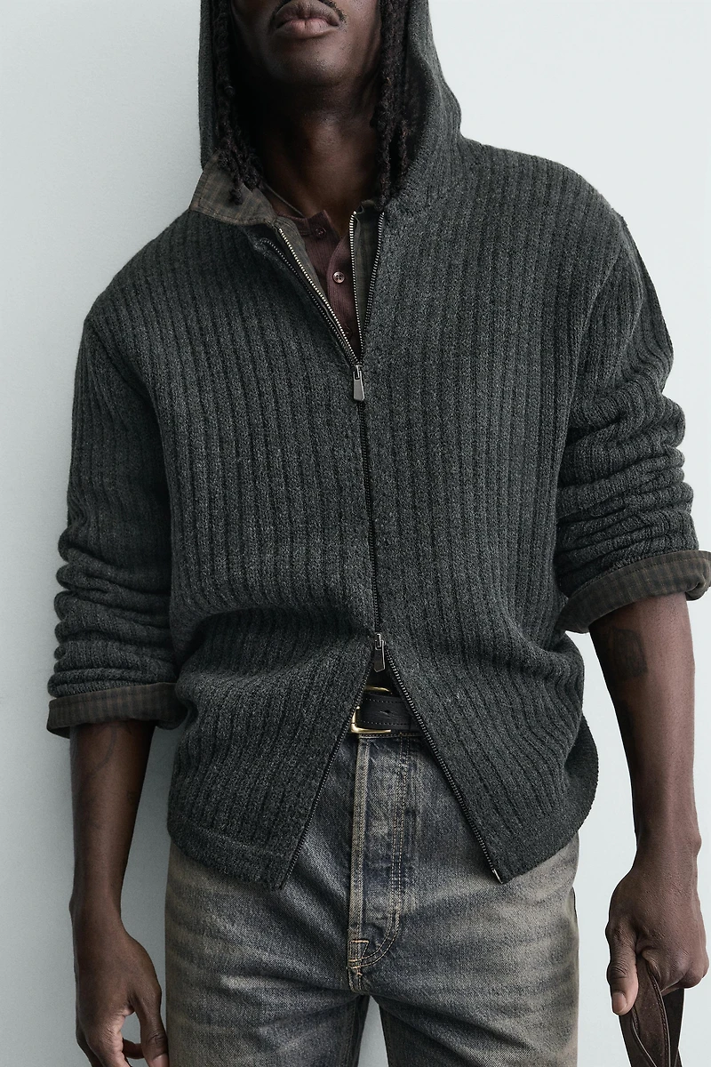 RIBBED TEXTURED JACKET
