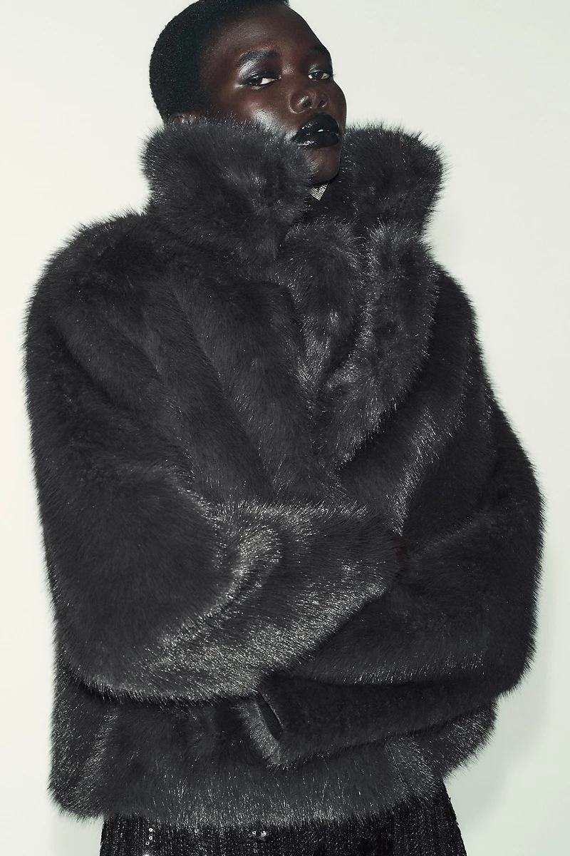 REVERSIBLE FAUX FUR SHORT COAT