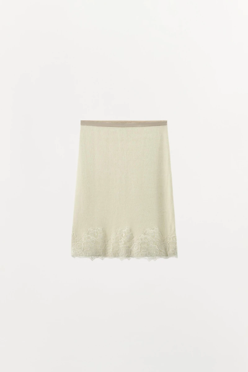 EMBROIDERED LACE KNIT MIDI SKIRT