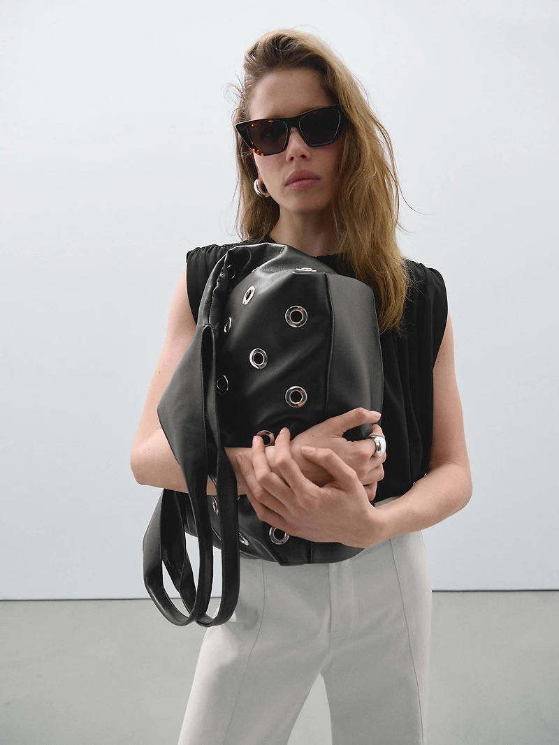 Wide-leg trousers with seam details - Studio