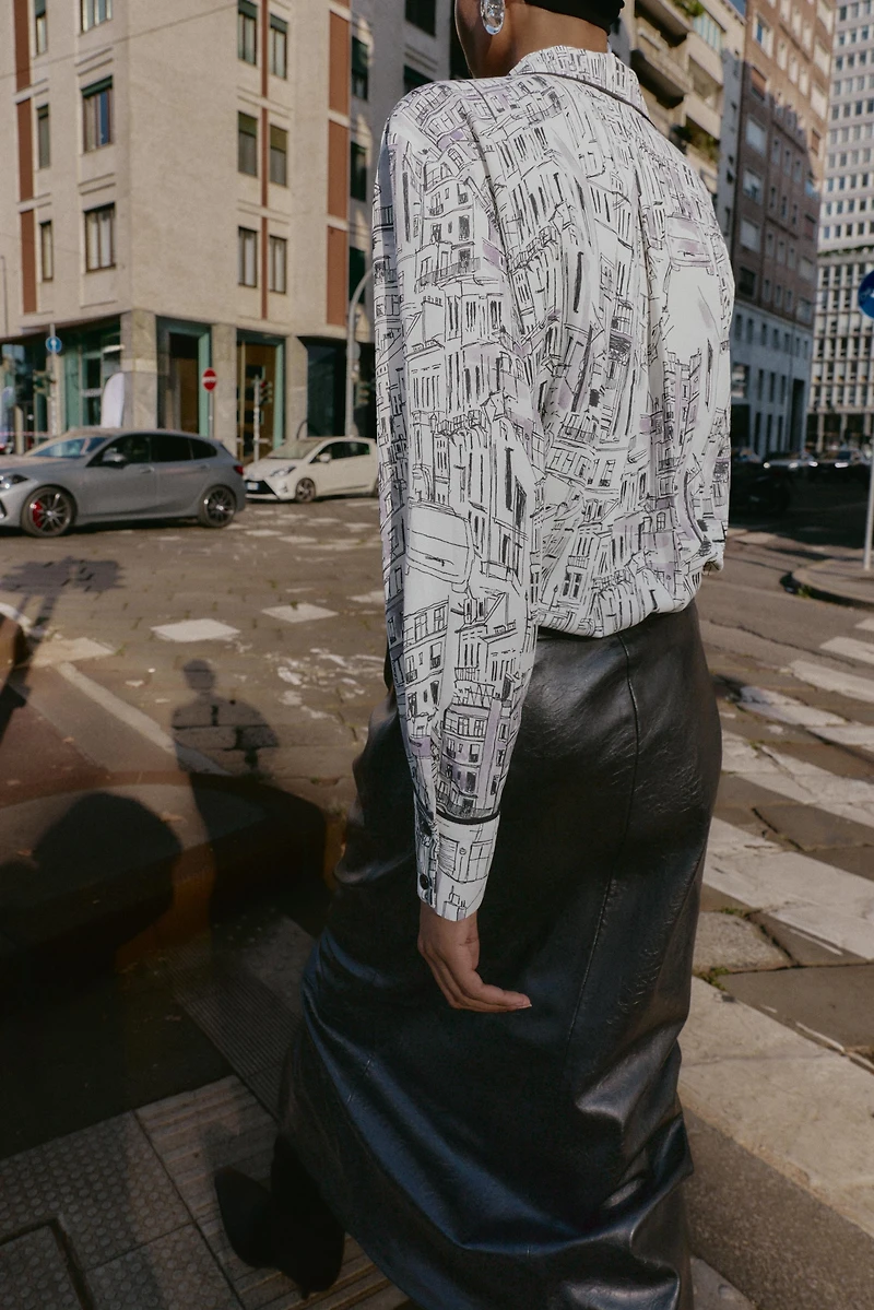 PRINTED BLOUSE WITH TRIM
