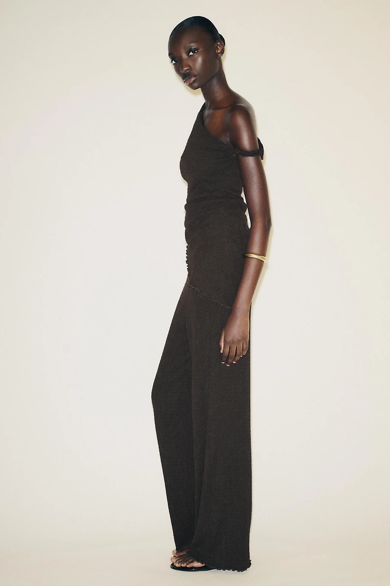 TEXTURED WIDE LEG PANTS