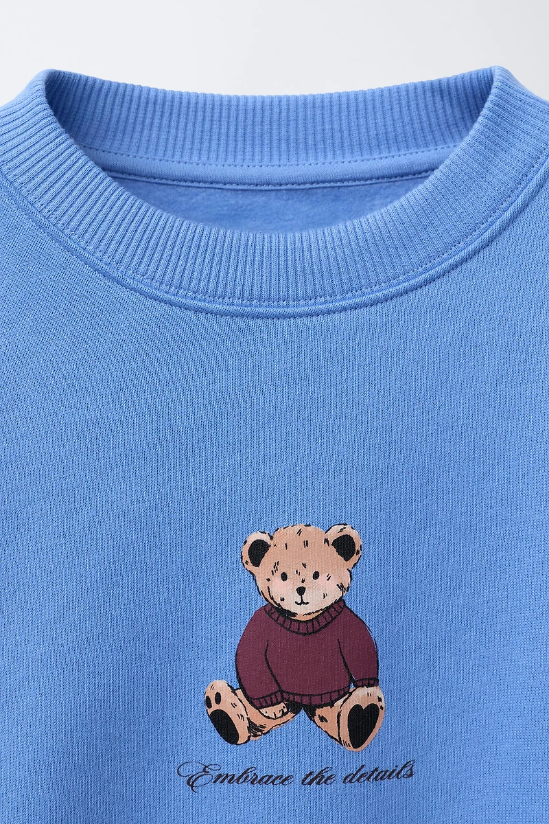 BEAR AND TEXT PRINT SWEATSHIRT