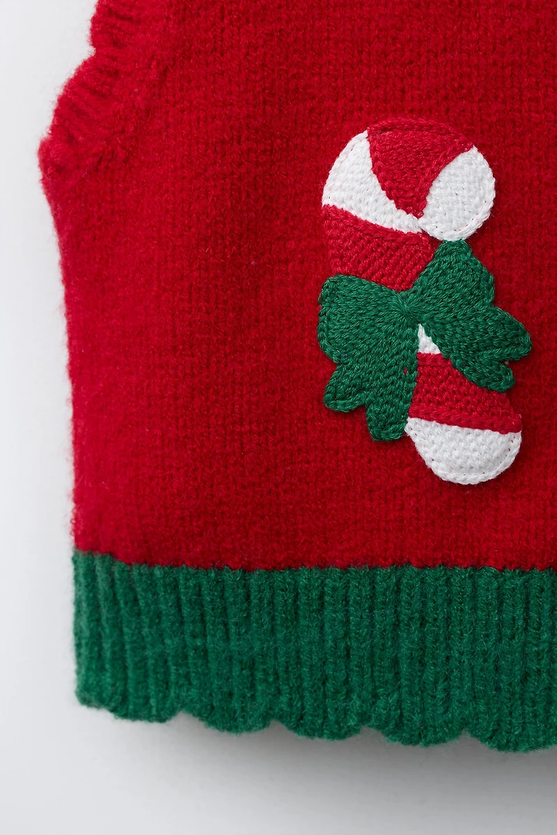 CROCHET PATCH KNIT VEST