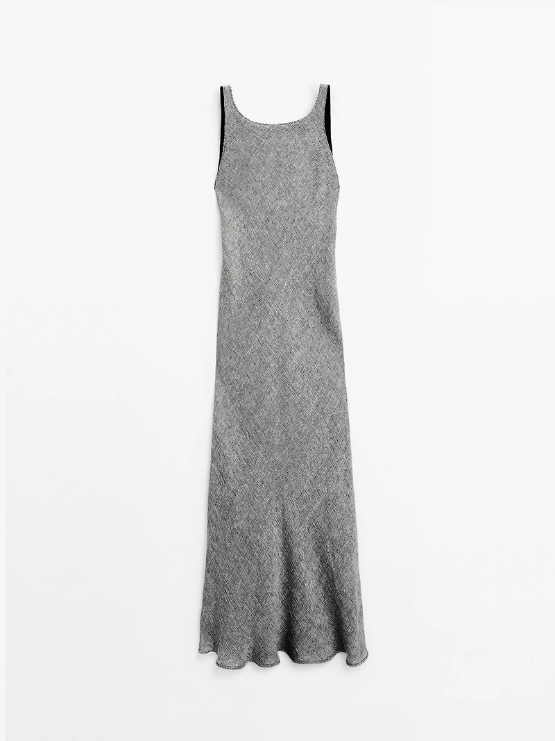 Linen fluid sleeveless dress