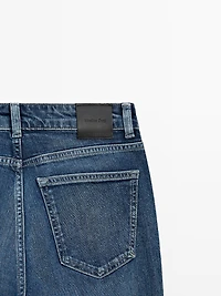 Mid-rise slim fit jeans