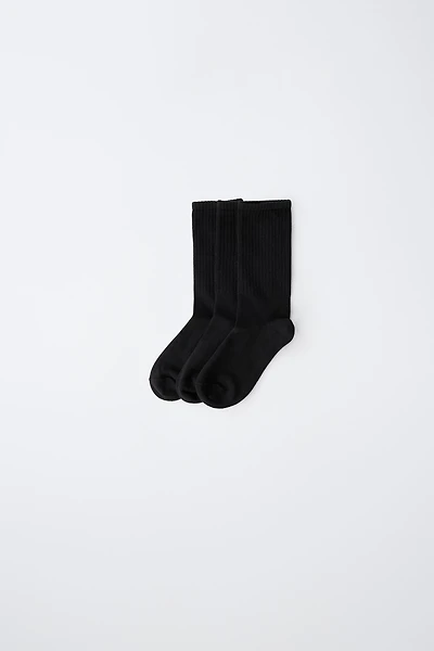 THREE-PACK OF LONG BASIC SOCKS