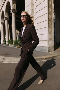 STRAIGHT FIT PLEATED PANTS