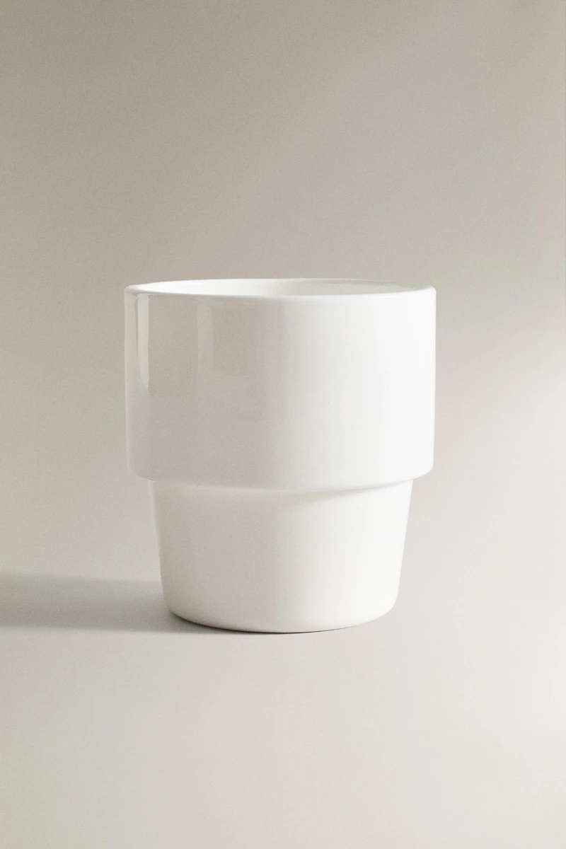WHITE GLASS MUG