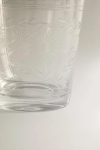 VERRE EN VERRE RECYCLABLE TAILLÉ